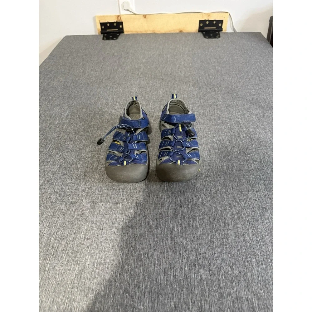 Keen Newport H2 Hiking Sandals Kid's Size 3 Blue Waterproof Bungee Cinch 1009962